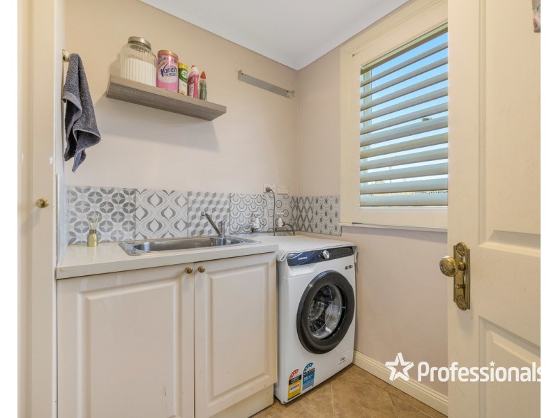 2 Burke Street, Chiltern VIC 3683