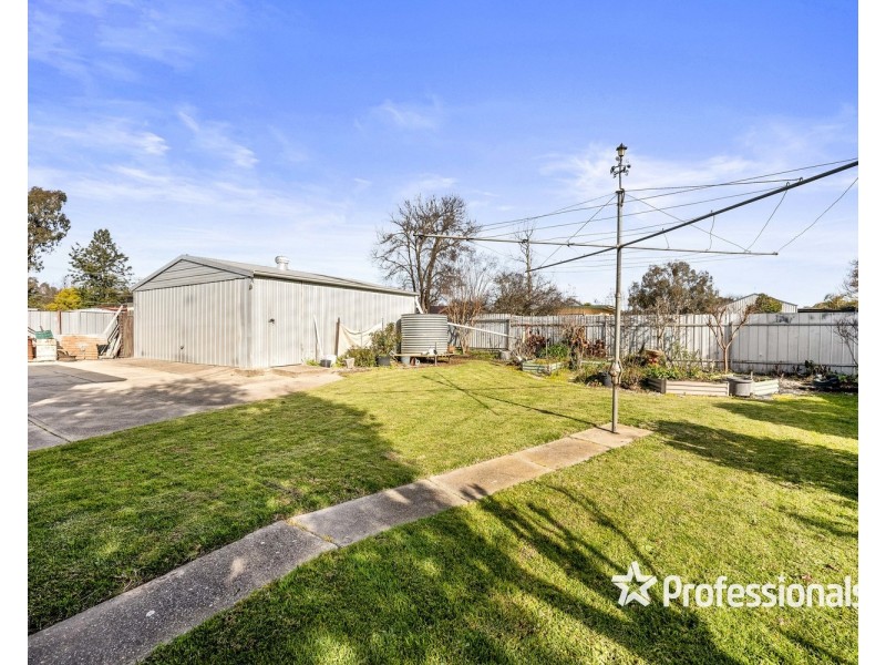 3 Peake Court, Chiltern VIC 3683