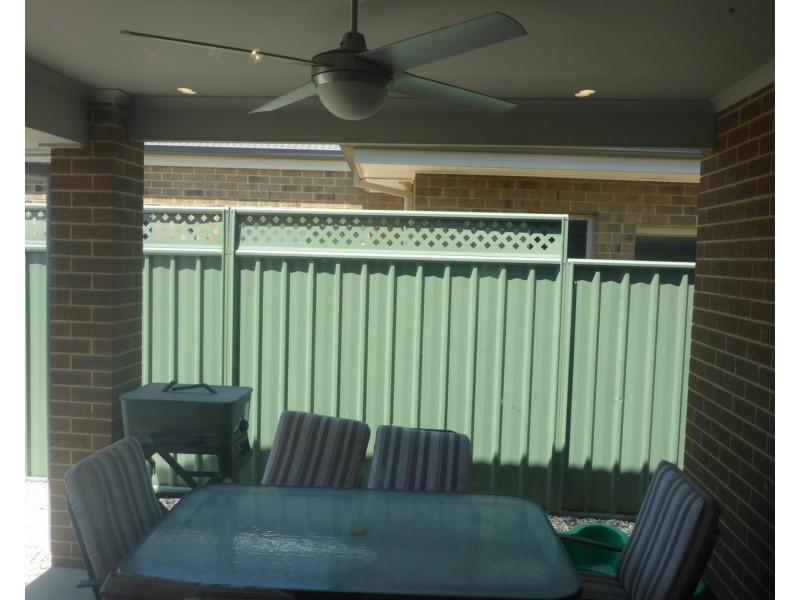 6 Victoria Cross Parade, Wodonga VIC 3690