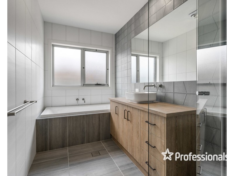 2/14 Chenery Street, Wodonga VIC 3690