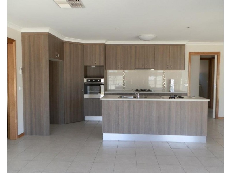 22 Wattlebird Drive, Bandiana VIC 3694