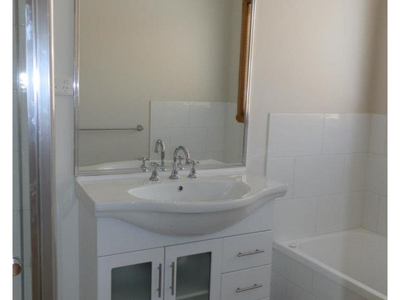 22 Wattlebird Drive, Bandiana VIC 3694