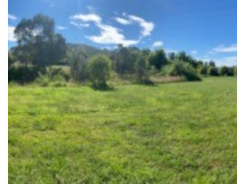 25 Greta Drive, Hamilton Valley NSW 2641