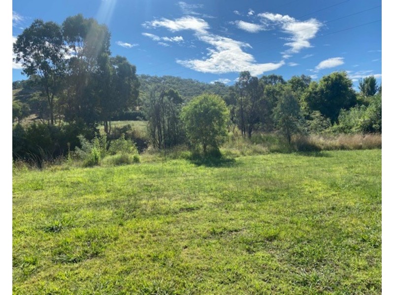 25 Greta Drive, Hamilton Valley NSW 2641