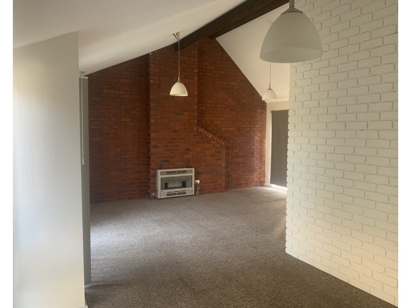 397 Elton Court, Lavington NSW 2641