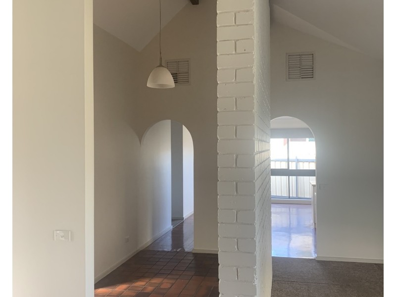 397 Elton Court, Lavington NSW 2641