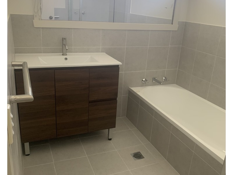 397 Elton Court, Lavington NSW 2641