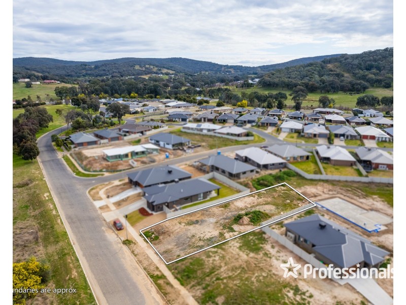 93 Kendall Drive, Hamilton Valley NSW 2641