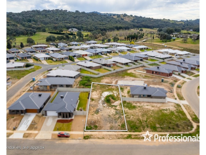 93 Kendall Drive, Hamilton Valley NSW 2641