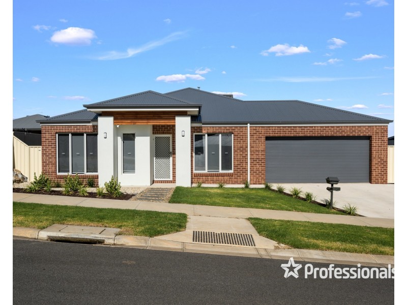 24 Lexcen Street, Baranduda VIC 3691