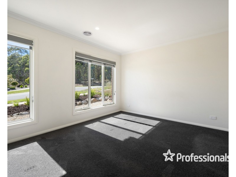 24 Lexcen Street, Baranduda VIC 3691