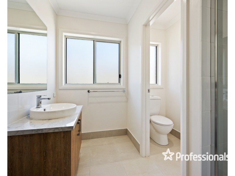 24 Lexcen Street, Baranduda VIC 3691