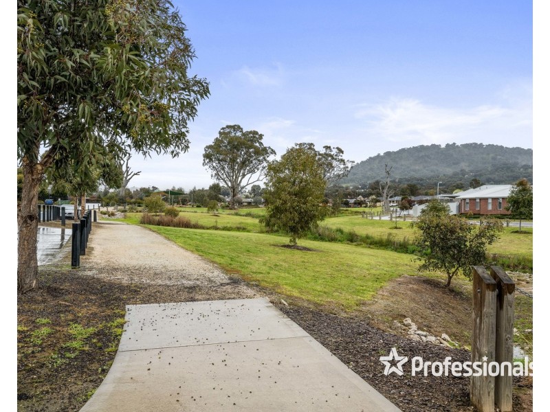 30 Ashburton Circuit, Wodonga VIC 3690