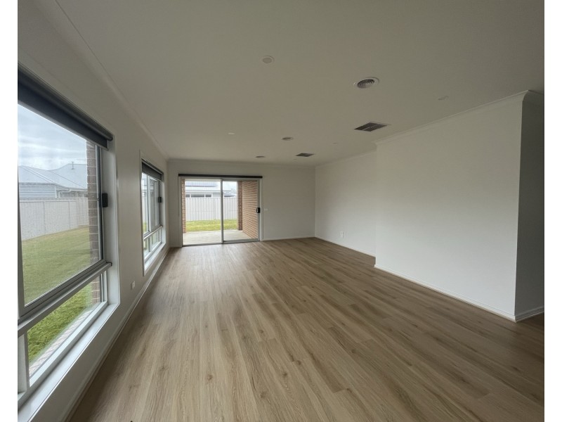 17 Beadsworth Street, Baranduda VIC 3691