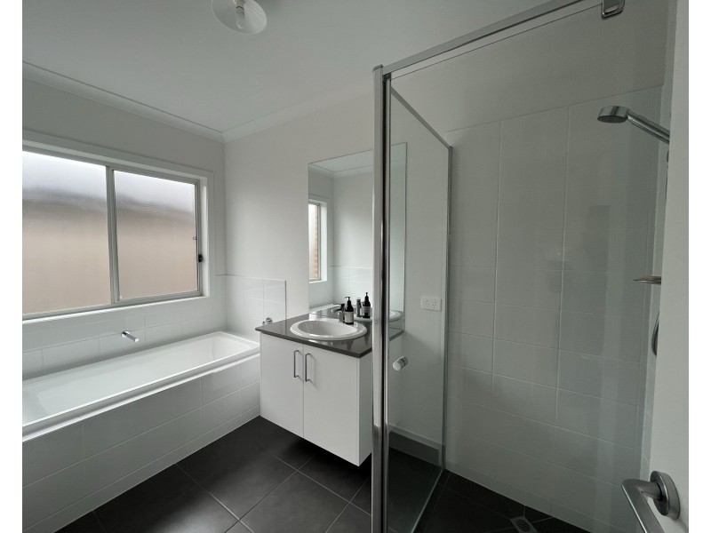 17 Beadsworth Street, Baranduda VIC 3691