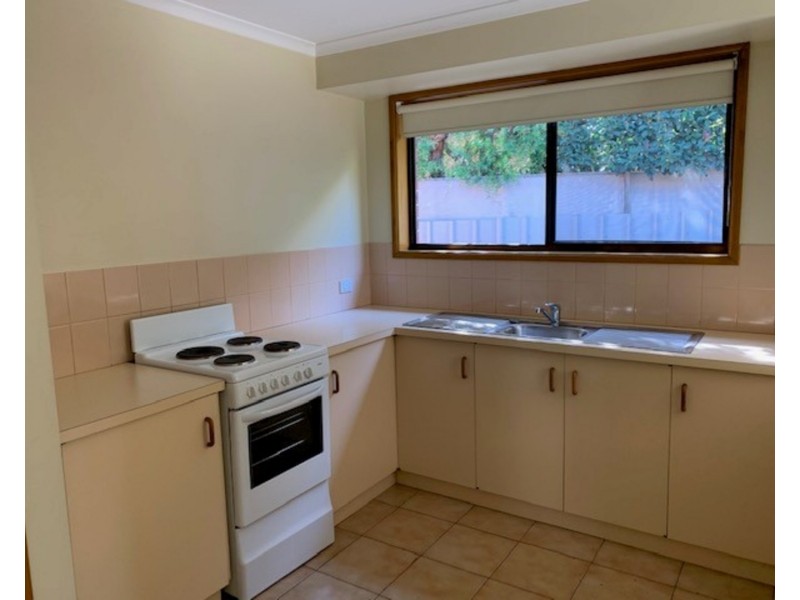 2/56 Albert Road, Chiltern VIC 3683