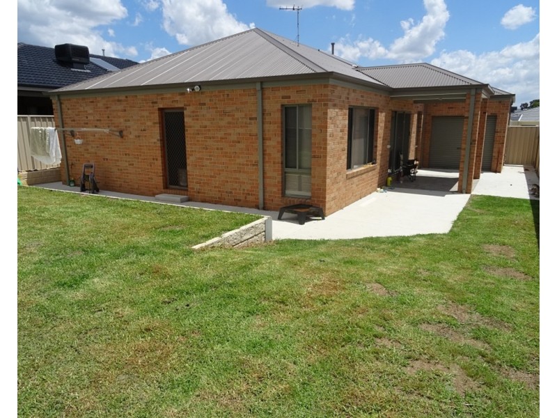 51 Inwood Crescent, Wodonga VIC 3690