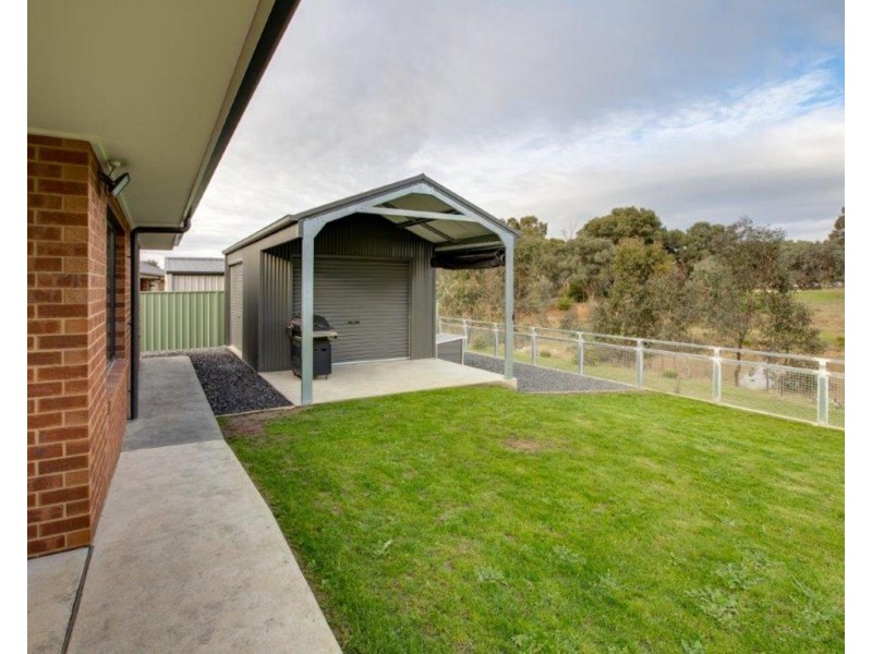 10 Balmain Place, Lavington NSW 2641