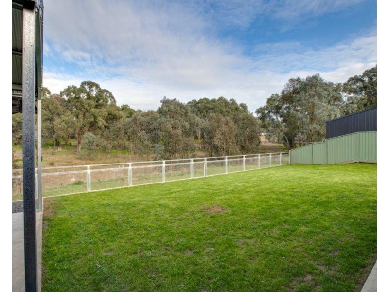 10 Balmain Place, Lavington NSW 2641