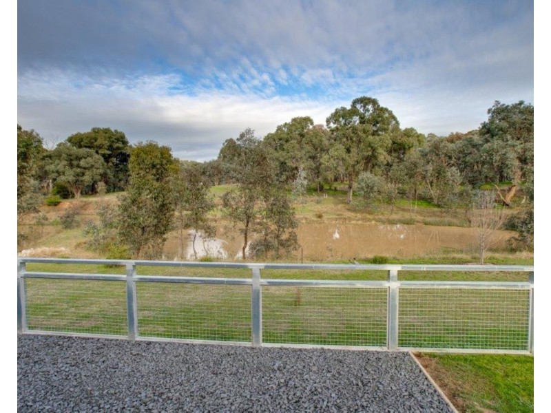 10 Balmain Place, Lavington NSW 2641