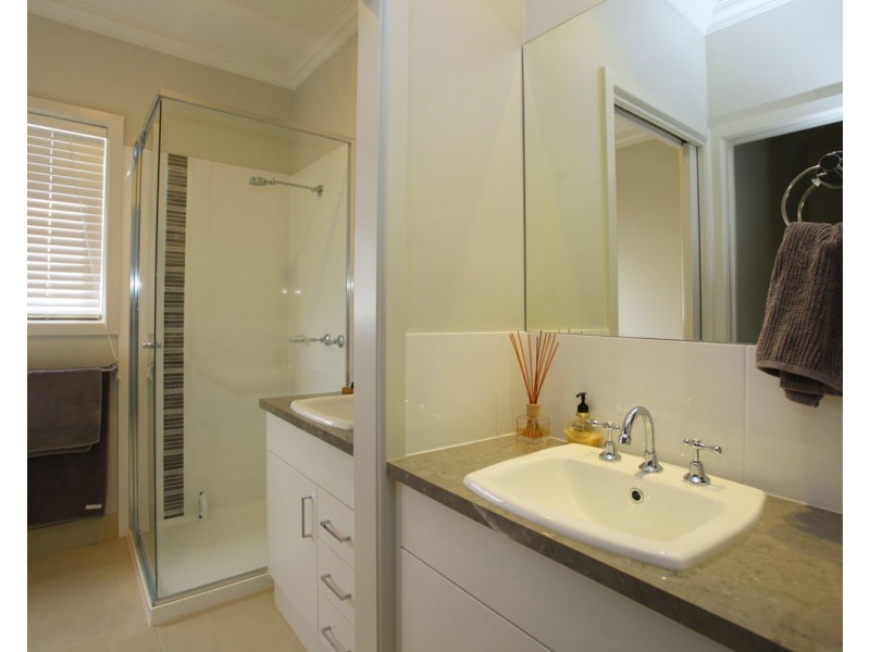 44 Bremer Avenue, Wodonga VIC 3690