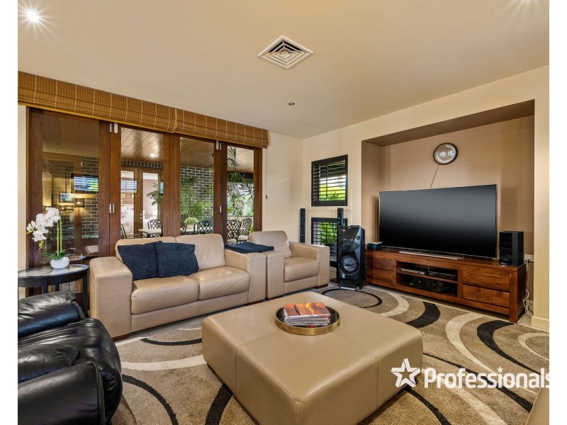 8 Ash Grove, Thurgoona NSW 2640