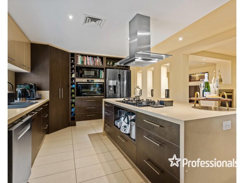 8 Ash Grove, Thurgoona NSW 2640