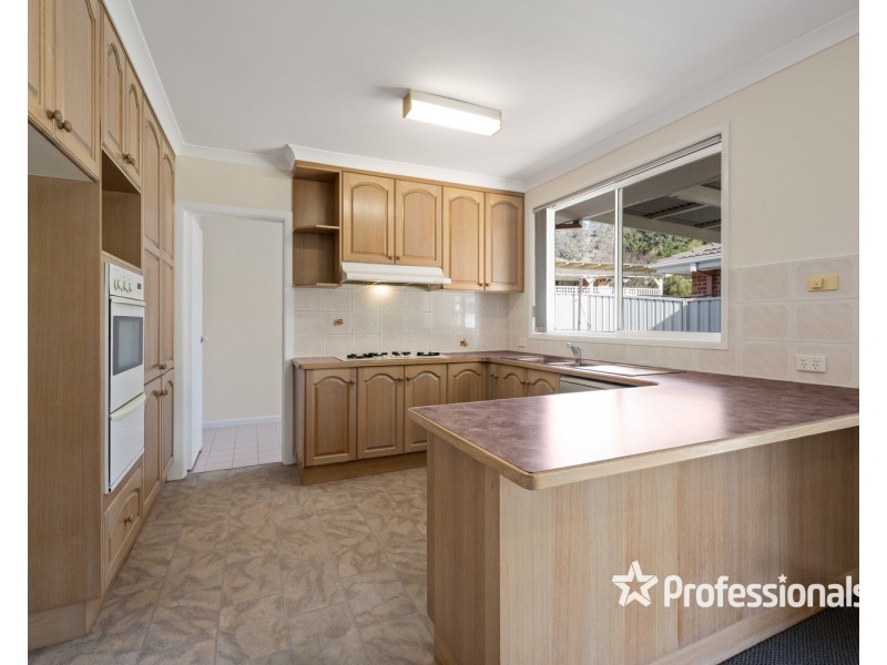 33 Bruce Street, Wodonga VIC 3690