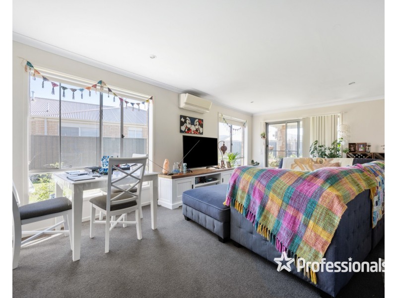 69 Royce Crescent, Lavington NSW 2641