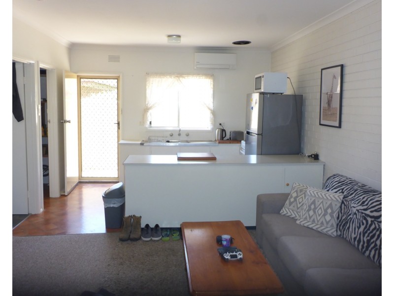 2/1 Railway Street, Wodonga VIC 3690