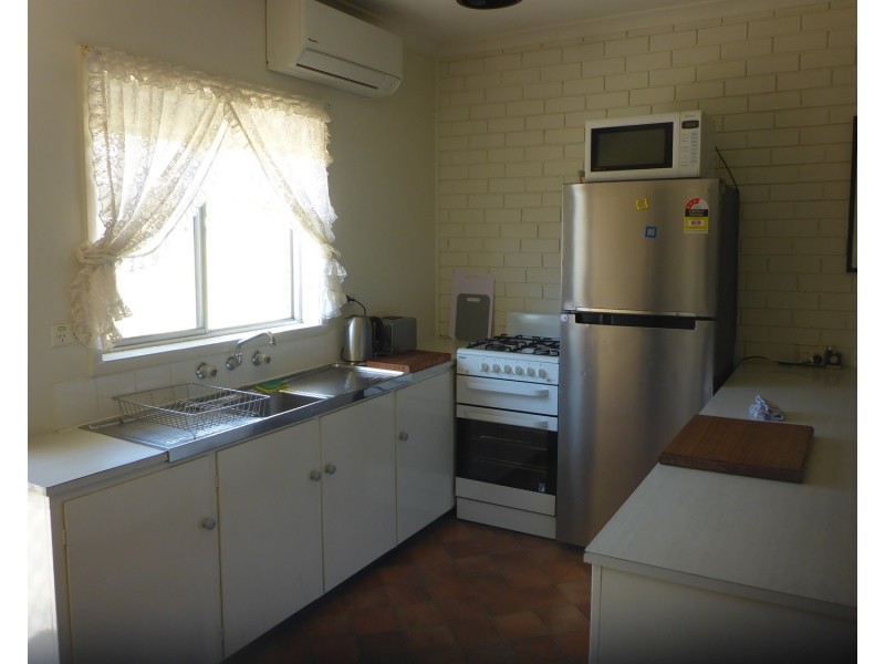 2/1 Railway Street, Wodonga VIC 3690