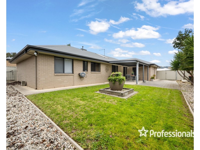 8 Condamine Street, Wodonga VIC 3690