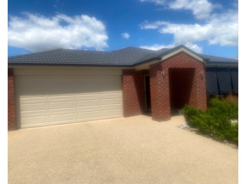 8 Strickland Street, Killara VIC 3691