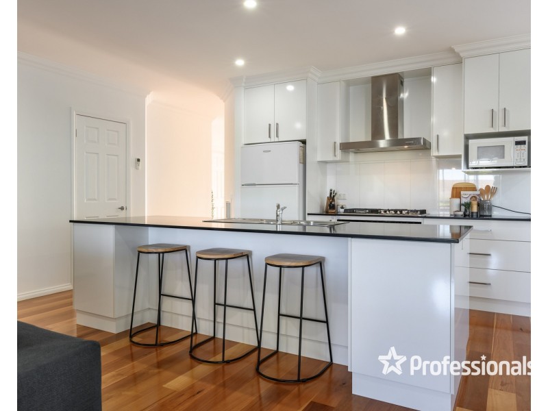 13 Hawk Place, Wodonga VIC 3690