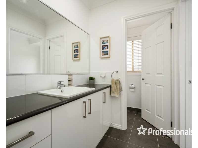 13 Hawk Place, Wodonga VIC 3690