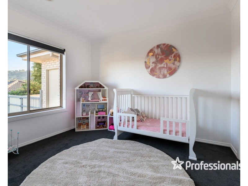 13 Hawk Place, Wodonga VIC 3690