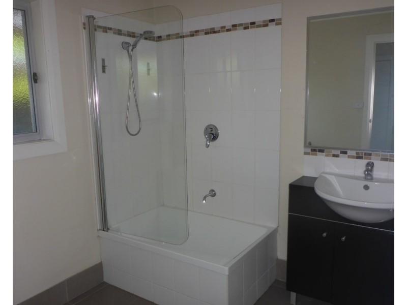 150 Borella Road, East Albury NSW 2640