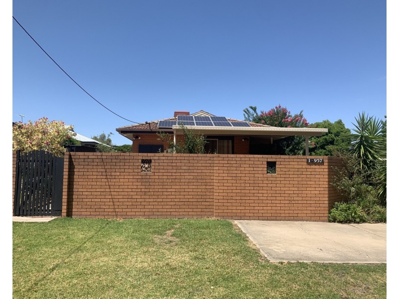 1/957 Padman Drive, West Albury NSW 2640