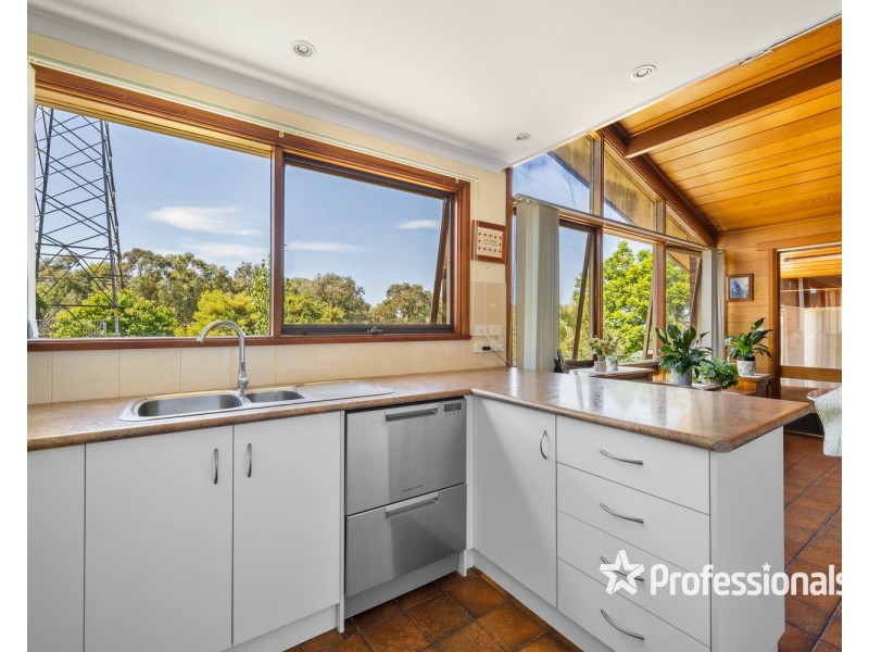 34 Mountain View Drive, Lavington NSW 2641