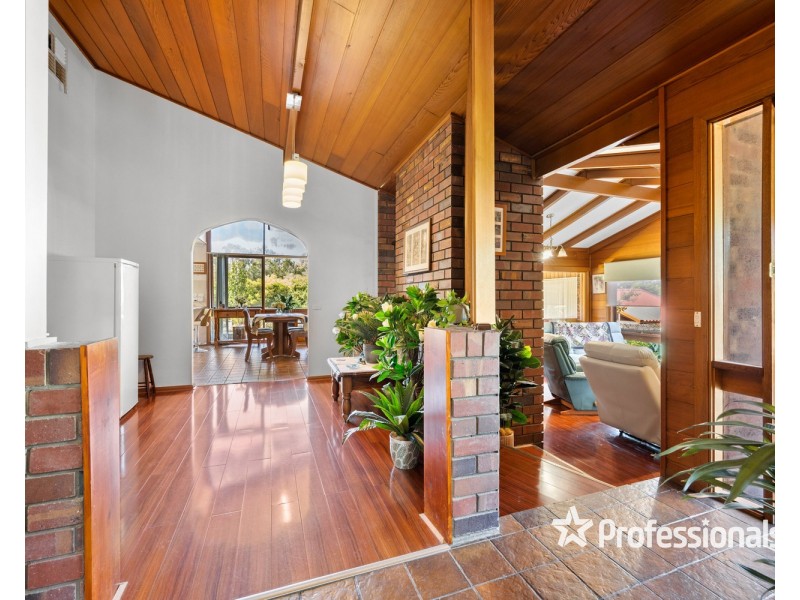 34 Mountain View Drive, Lavington NSW 2641