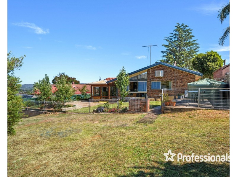 34 Mountain View Drive, Lavington NSW 2641
