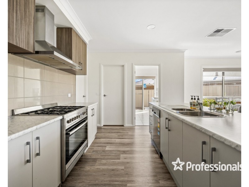 6 Blackwood Avenue, Wodonga VIC 3690