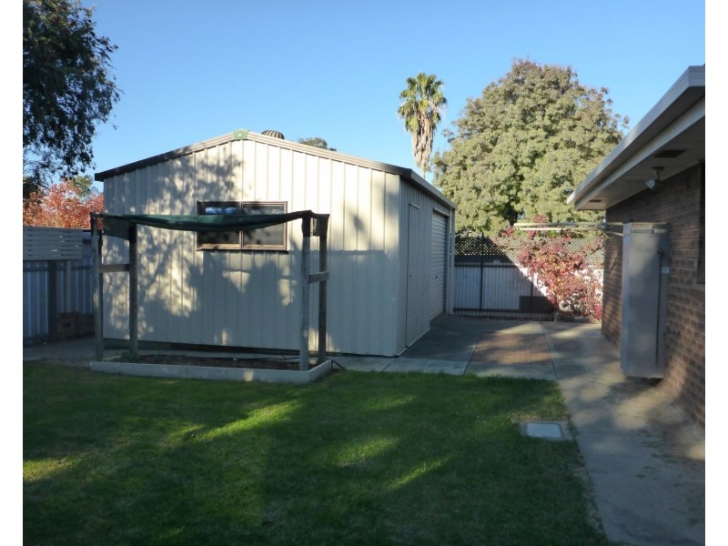 2 Topaz Court, Wodonga VIC 3690