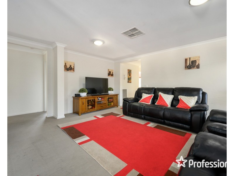 12 Silky Oak Avenue, Wodonga VIC 3690