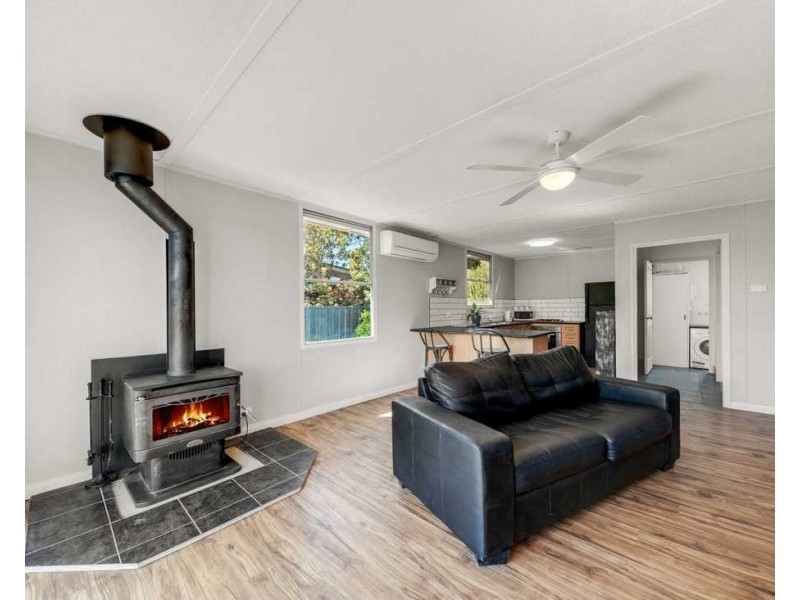 2A Albert Road, Chiltern VIC 3683