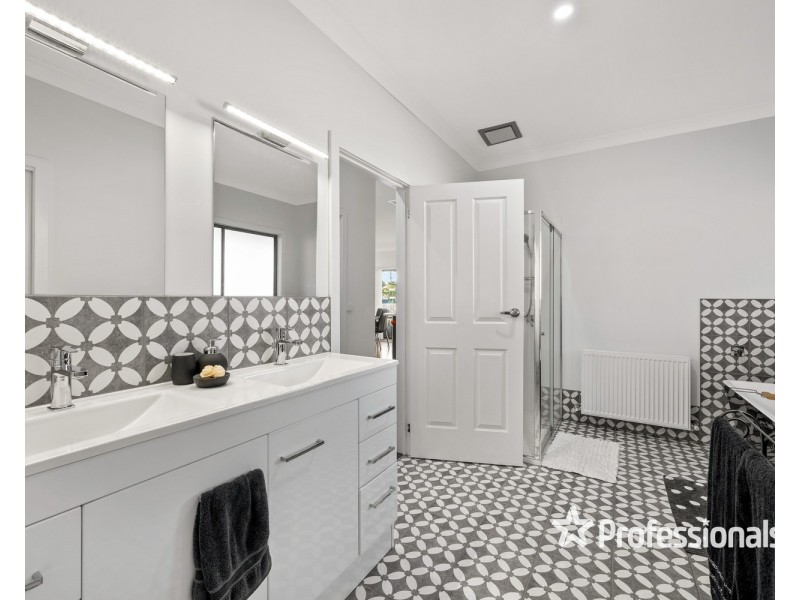 9 Wall Street, Chiltern VIC 3683