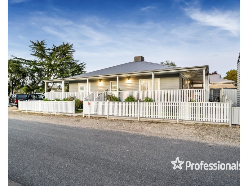 9 Wall Street, Chiltern VIC 3683
