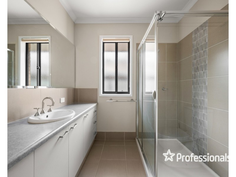 12 Kenneth Watson Drive, Bandiana VIC 3694