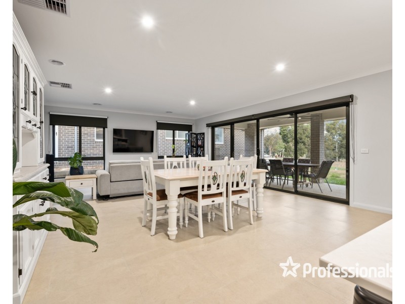 5 Rodeo Drive, Thurgoona NSW 2640