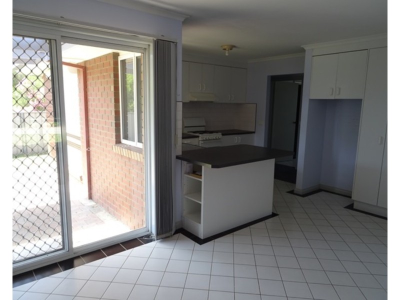 2/13 Kingsbury Court, Wodonga VIC 3690